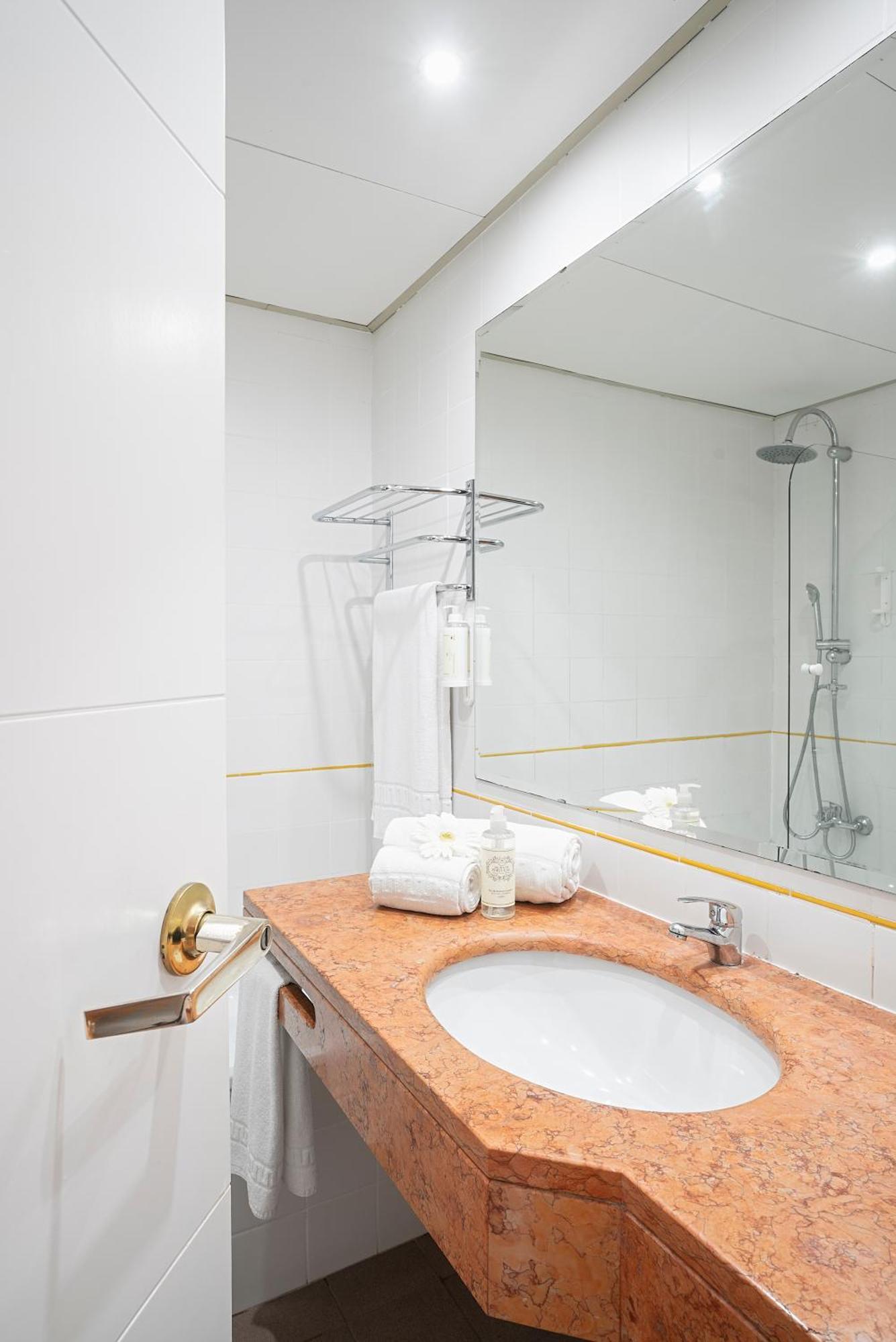 Hotel Amadeos - Matosinhos - Porto Eksteriør bilde